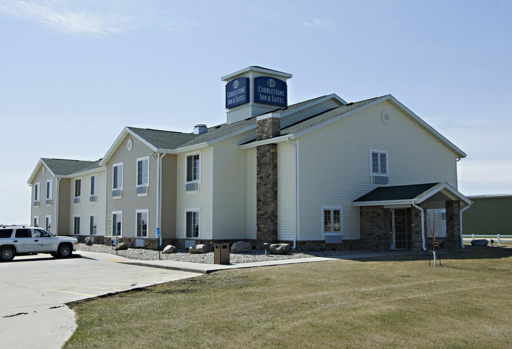 Cobblestone Inn & Suites - Langdon Exterior foto